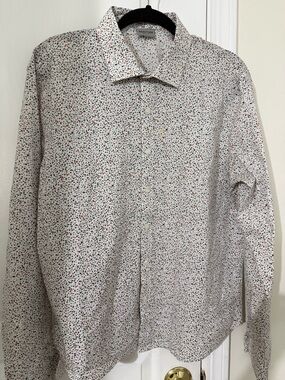 Charles Tyrwhitt White Dress Shirt with Red and Black Micro Dots